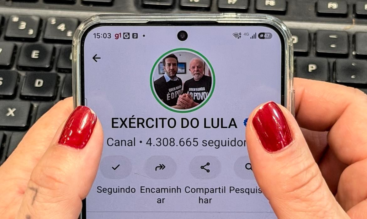 Canal “Exército do Lula” retorna ao WhatsApp após registro no TSE Canal Exército do Lula volta ao ar após registro no TSE